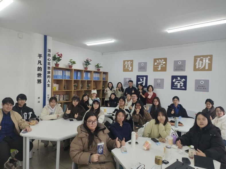 中国教育在线、学习强国等媒体报道足球一世官网“数字营销与老字号品牌活化创新”微专业